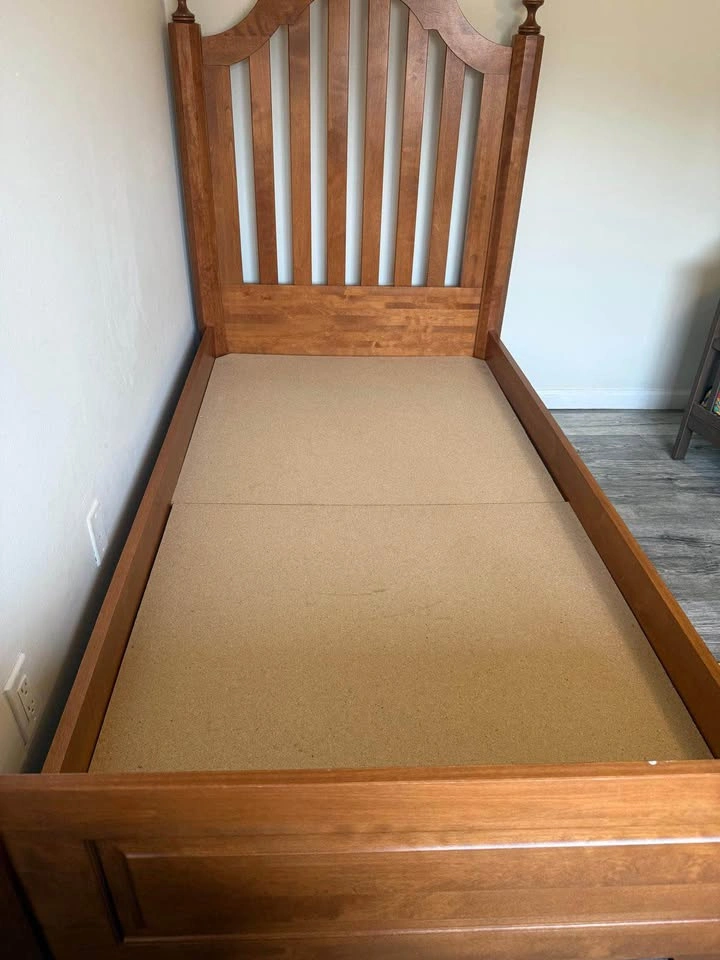 Twin bed - photo 2