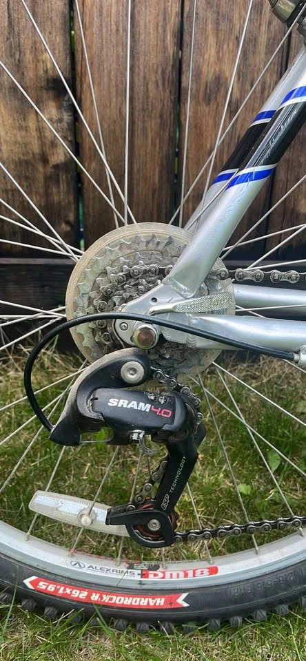 Specialized Hardrock Mountain Bike - photo 4