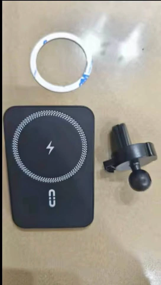 Magnetic Car Phone Mount - MagSafe Compatible