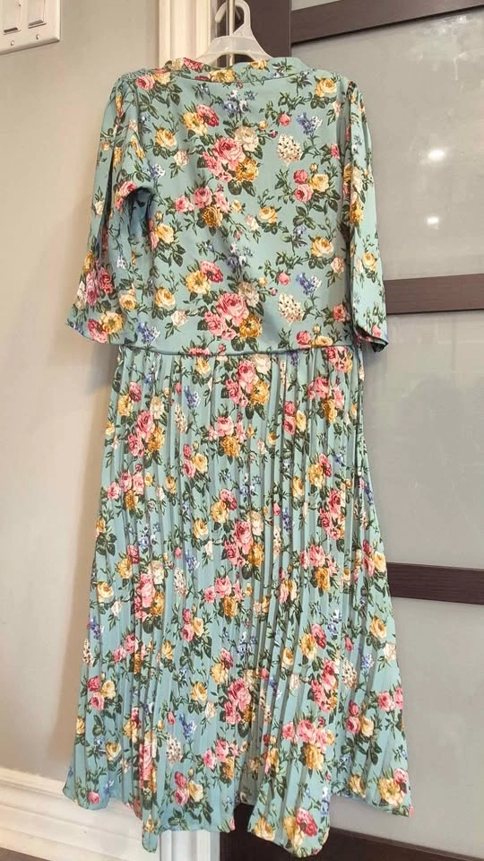 Girls Vintage Style Floral Pleated Dress - Size 36 - photo 2