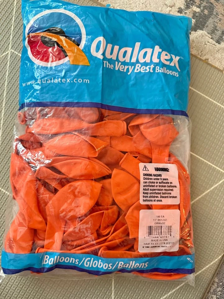 Qualatex 11" Orange Round Balloons - 100 Count