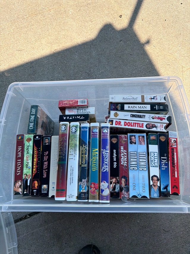 VHS Assorted Movies - photo 2