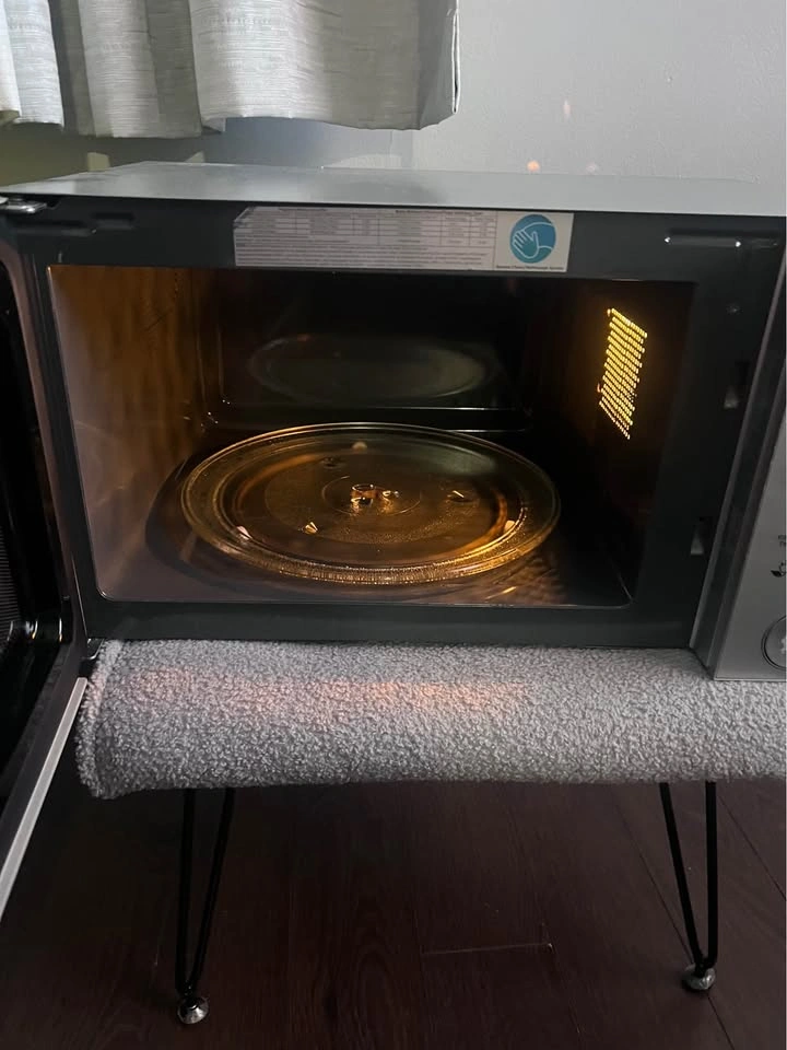 Microwave Oven Danby DMW11A4SDB - photo 2
