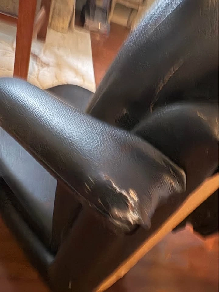 Black Faux Leather Office Chair - photo 4
