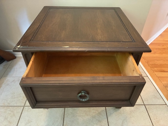 Solid Wood End Table / Side Table with Storage Drawer - photo 4