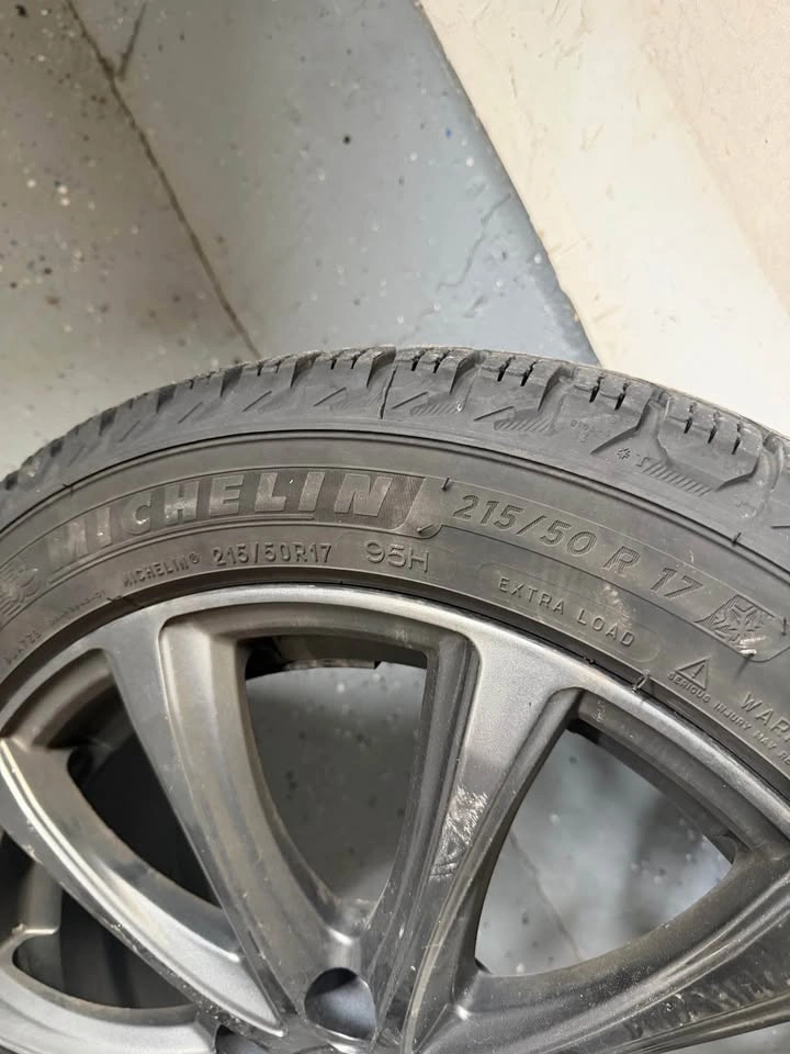 Michelin X-Ice Snow Tires 215/50R17 with Rims - photo 4