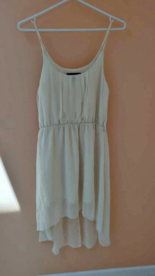 Cream Sleeveless High-Low Dress - Medium