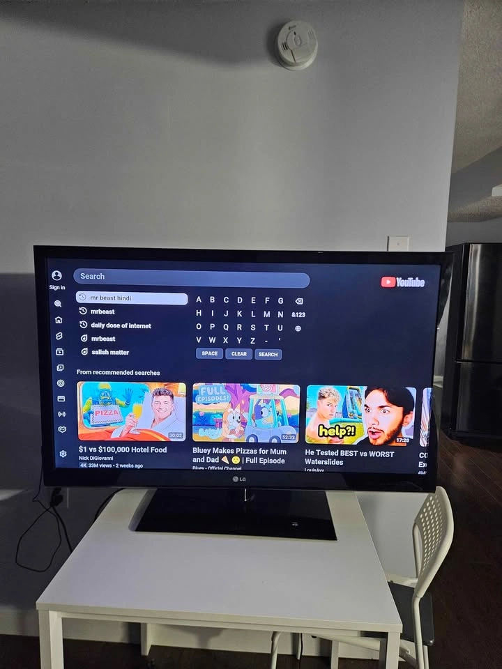 LG SMART TV 47" - photo 3