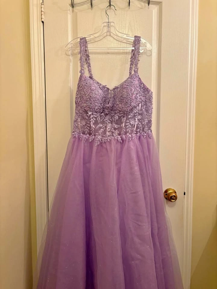 plus size dress! 💜