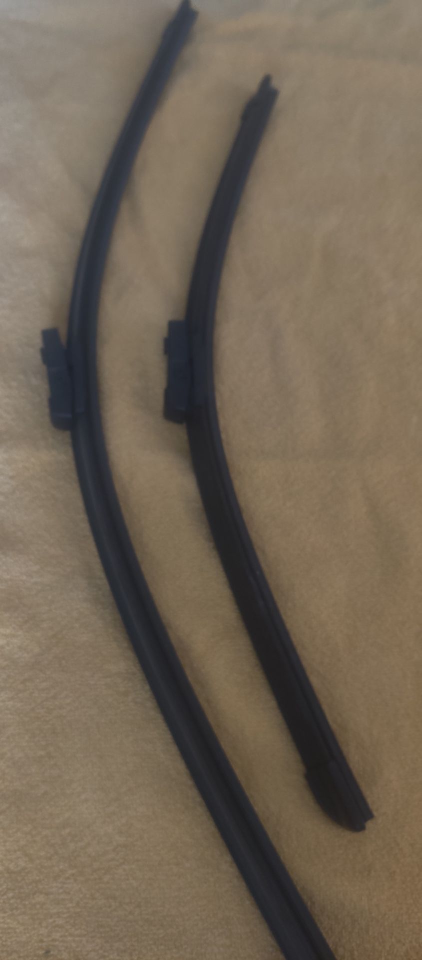 Tesla Model 3 Windshield Wiper Blades Pair