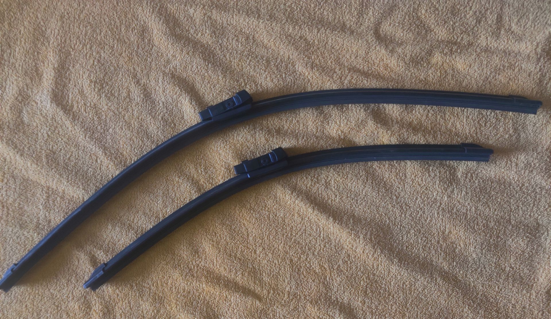 Tesla Model 3 Windshield Wiper Blades Pair - photo 2