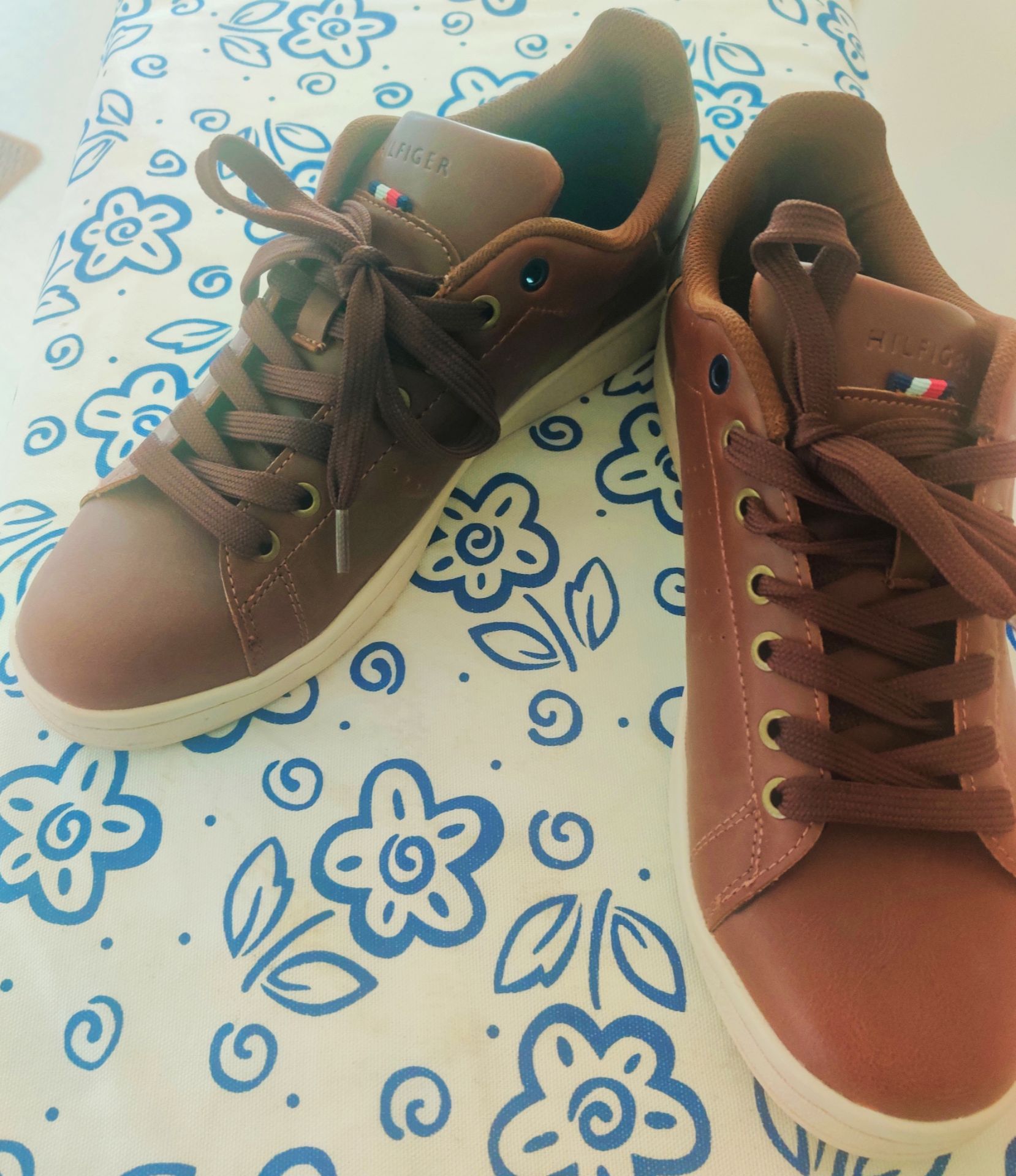Tommy Hilfiger Brown Leather Sneakers - photo 2