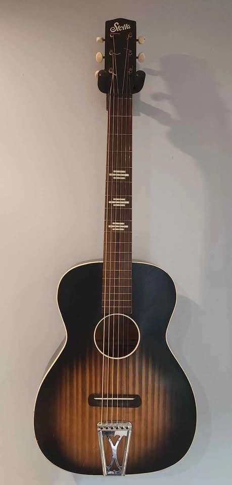 Vintage Stella Parlor Guitar – Likely 1940s/50s – With Case - photo 2