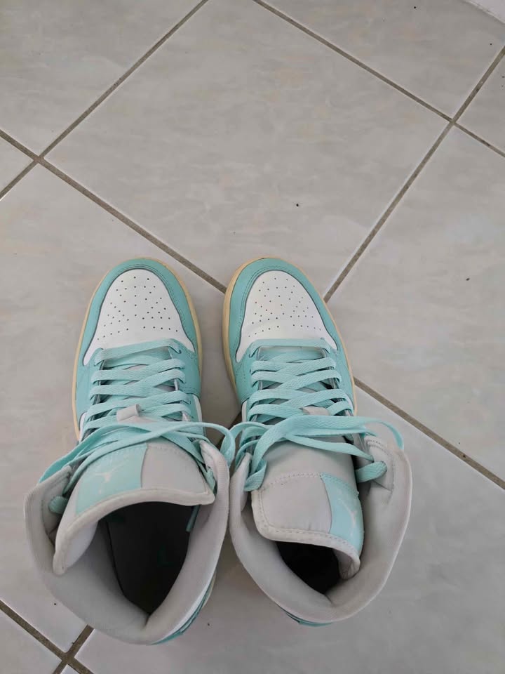 NIKE 1 MID Air Jordan's - photo 3