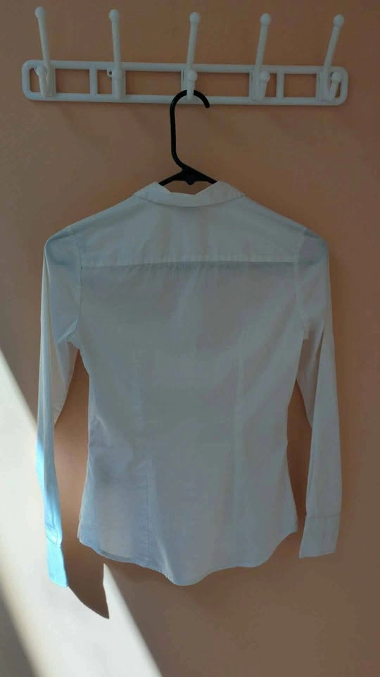 H&M Women's White Dress Shirt - Size 0/2 - photo 2