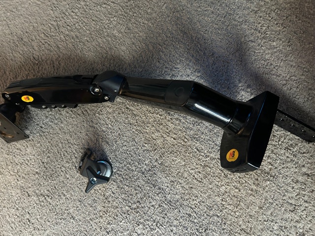 North Bayou Gas Spring Single Monitor Arm