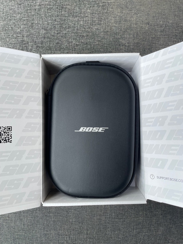 Bose QuietComfort headphones - photo 2
