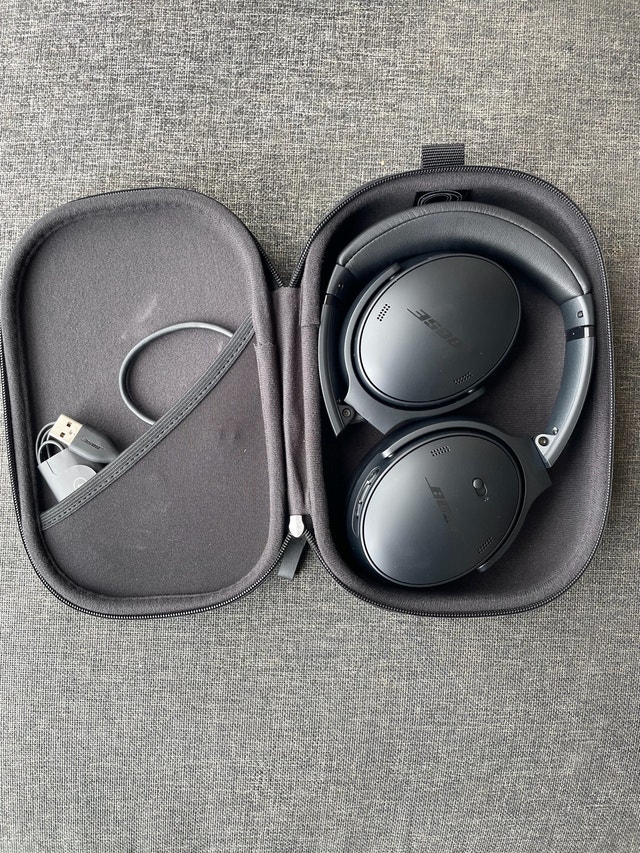 Bose QuietComfort headphones - photo 3