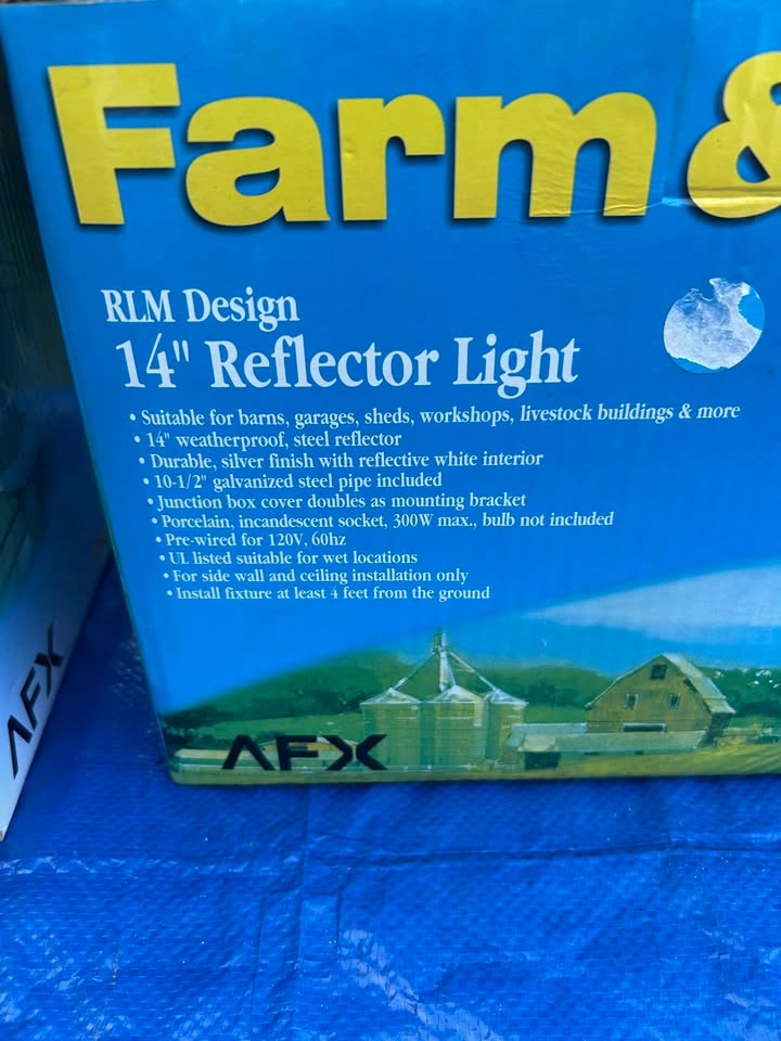 Outdoor Farm & Home Lighting 14" Reflector Light - pair - photo 3