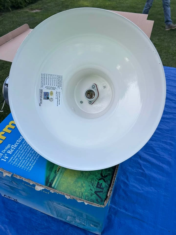 Outdoor Farm & Home Lighting 14" Reflector Light - pair - photo 5
