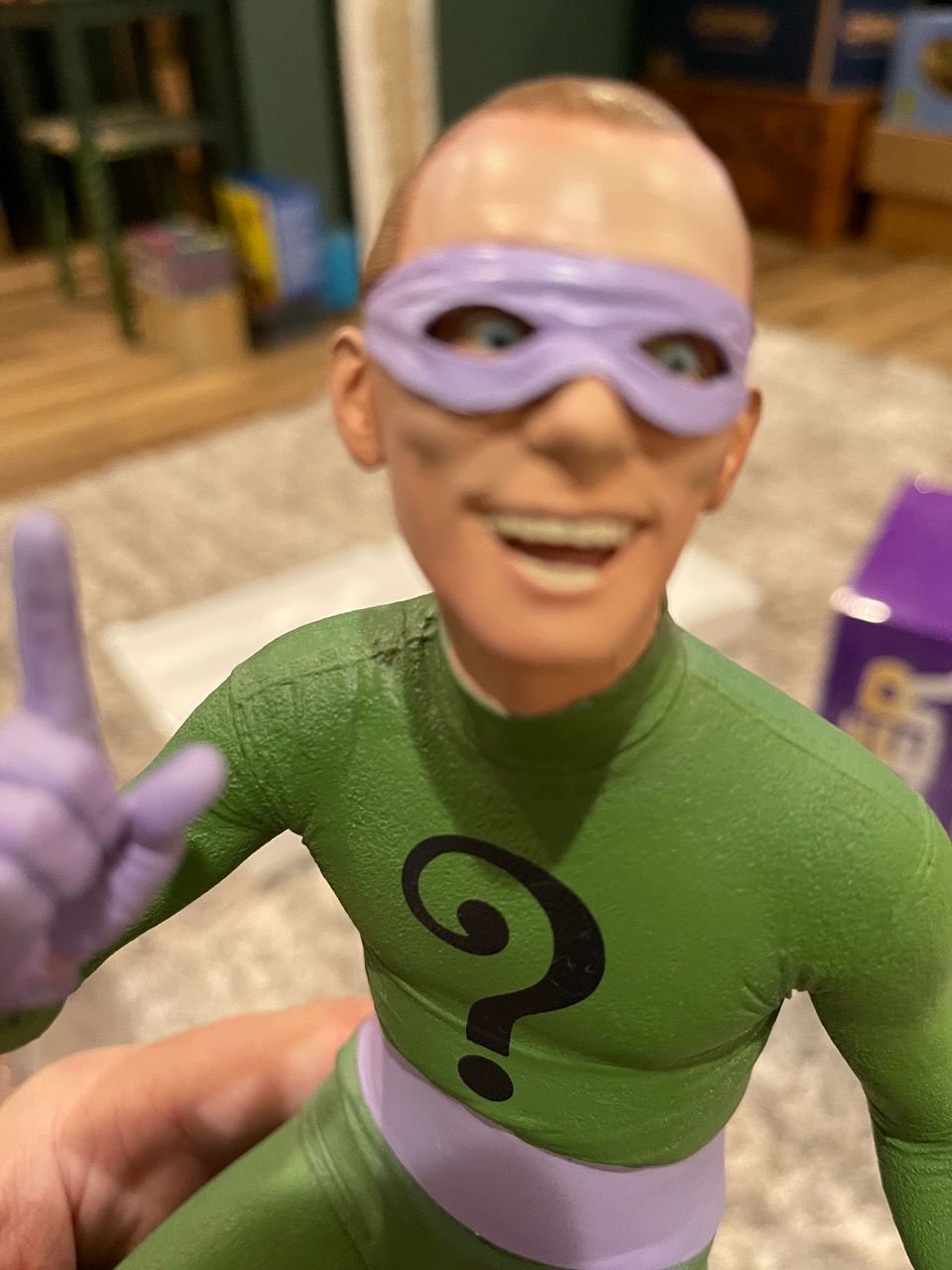 Batman 1966 TV Series The Riddler 1:6 Scale Maquette Statue - photo 3