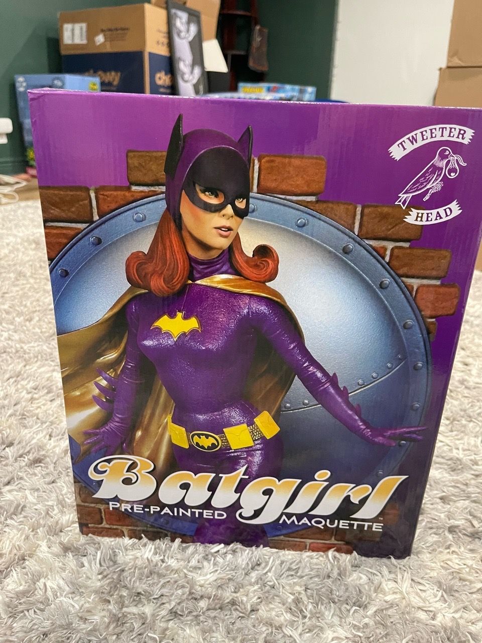 Batman 1966 TV Series Batgirl 1:6 Scale Maquette Statue - photo 4
