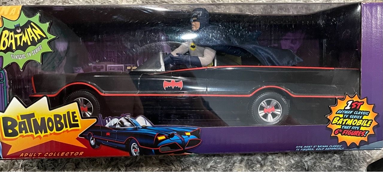 Batman Classic TV Series 1966 Batmobile + Batman & Robin Figures