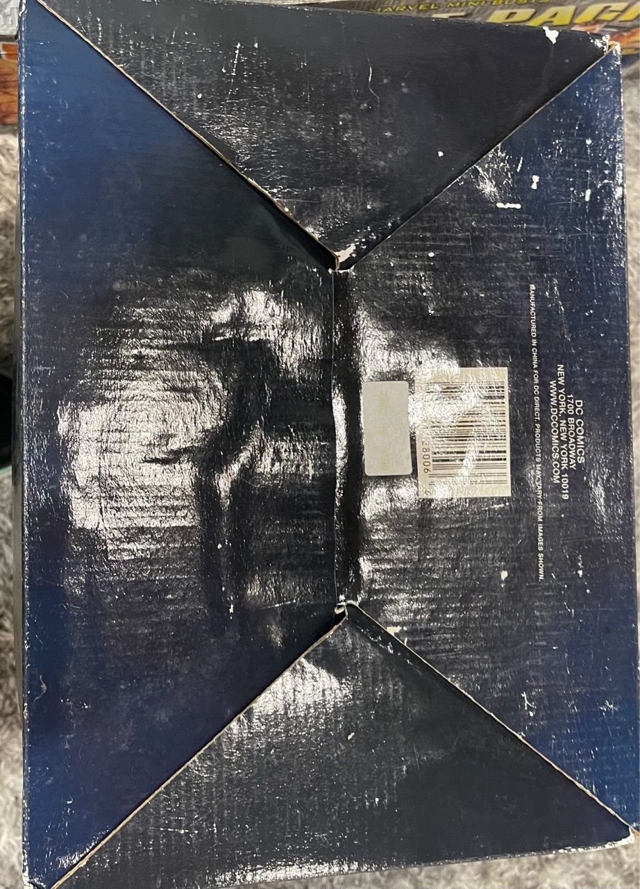DC Direct The Dark Knight The Joker 1:2 Scale Bust - photo 5