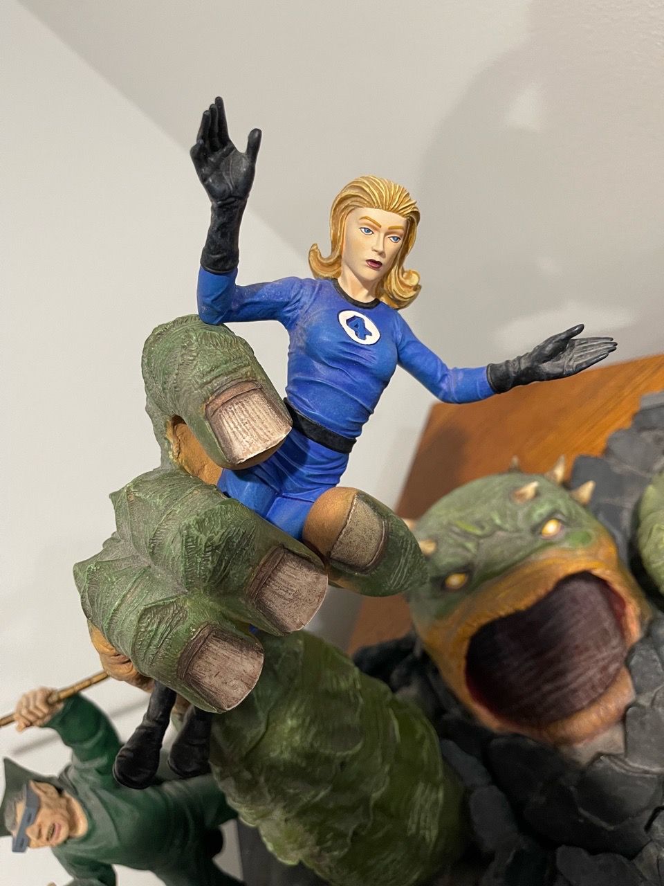 Diamond Select Toys Silver Age Fantastic Four #1 5-Statue Set - photo 3