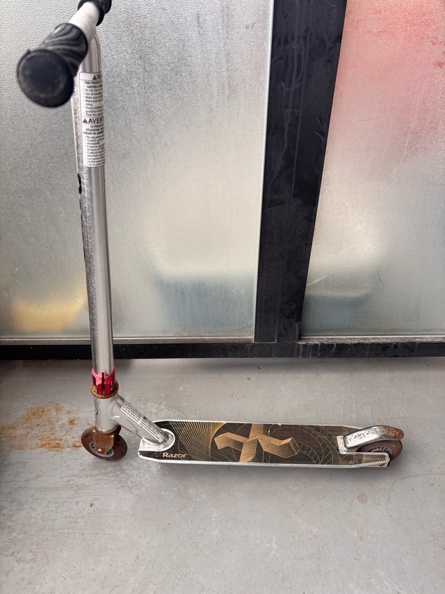 Razor scooter - only 5 dollars