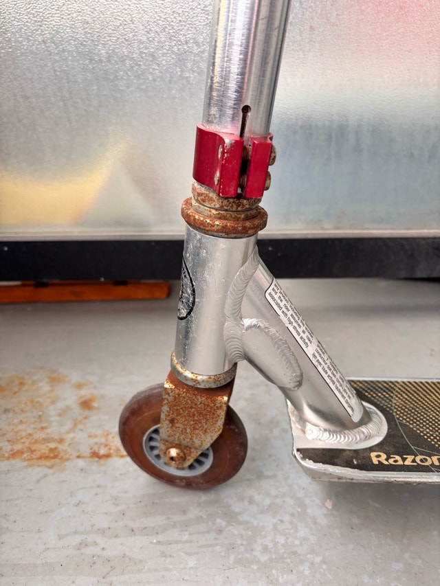 Razor scooter - only 5 dollars - photo 2