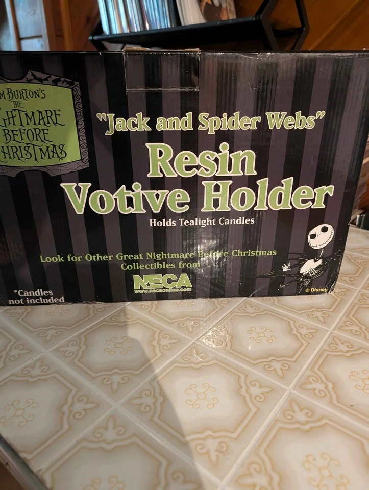 NECA The Nightmare Before Christmas "Jack and Spider Webs" Resin - photo 3