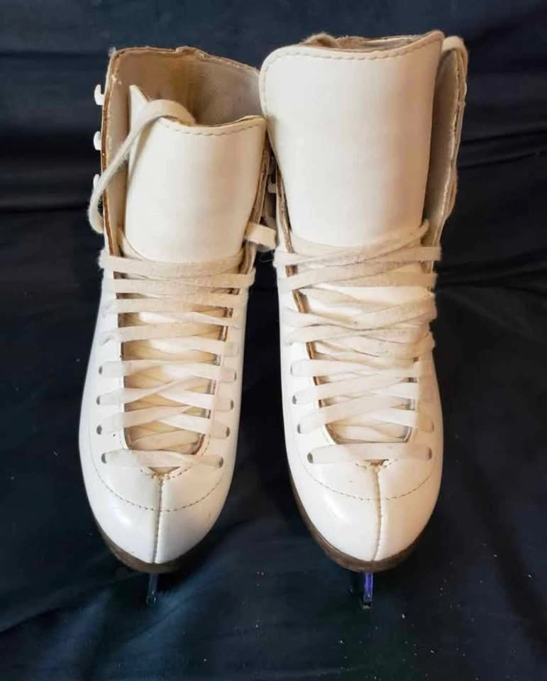 GAM Figure Skates - size 2C (Youth) - photo 3