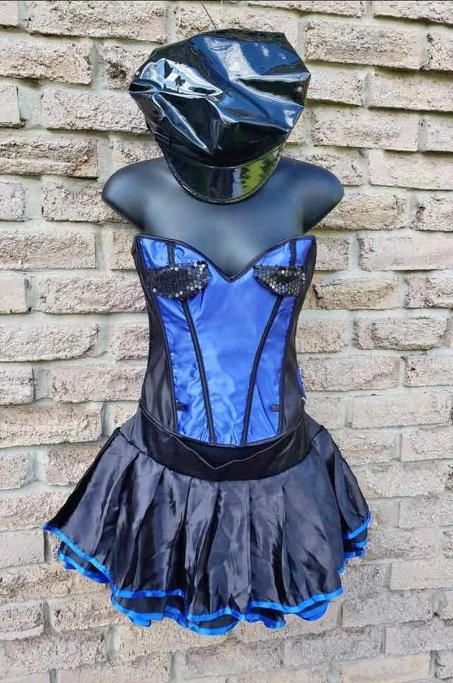 Policewoman Halloween Costume - Size Medium
