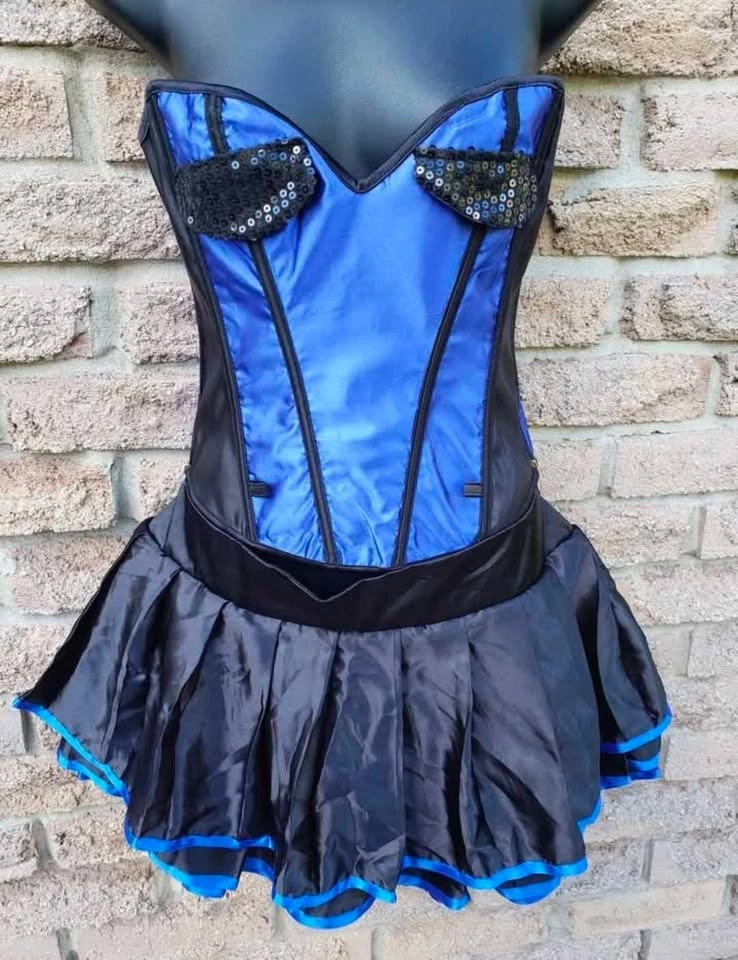 Policewoman Halloween Costume - Size Medium - photo 2