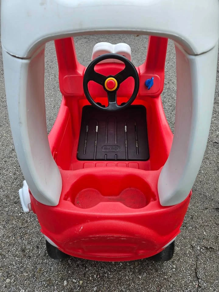 Little Tykes Cozy Coupe - photo 3