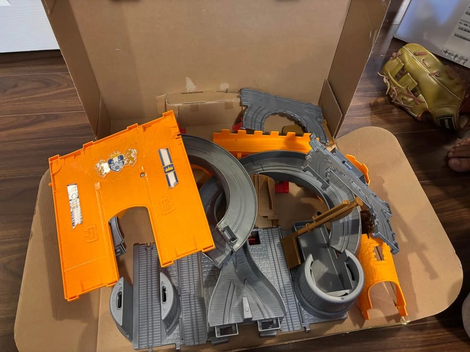 Thomas & Friends Take-n-Play Adventure Castle Track Set - photo 4