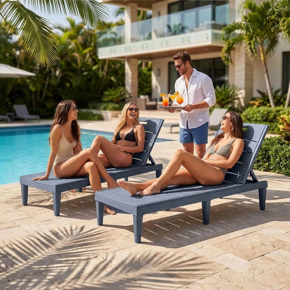 Set of 2 Grey Plastic Outdoor Lounge Chairs - photo 3