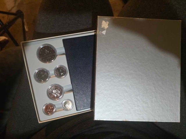 Royal Canadian Mint 1986 Proof Set - photo 3