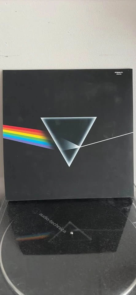 Pink Floyd - Dark Side of the Moon vinyl LP - photo 3