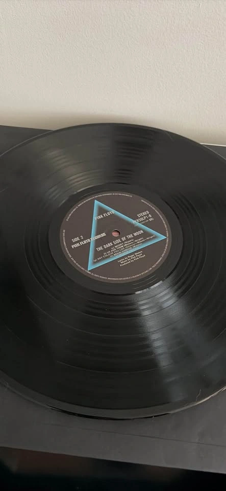 Pink Floyd - Dark Side of the Moon vinyl LP - photo 5