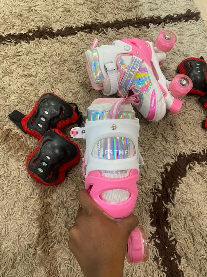 Adjustable Kids Roller Skates with Knee & Elbow Pads - photo 2