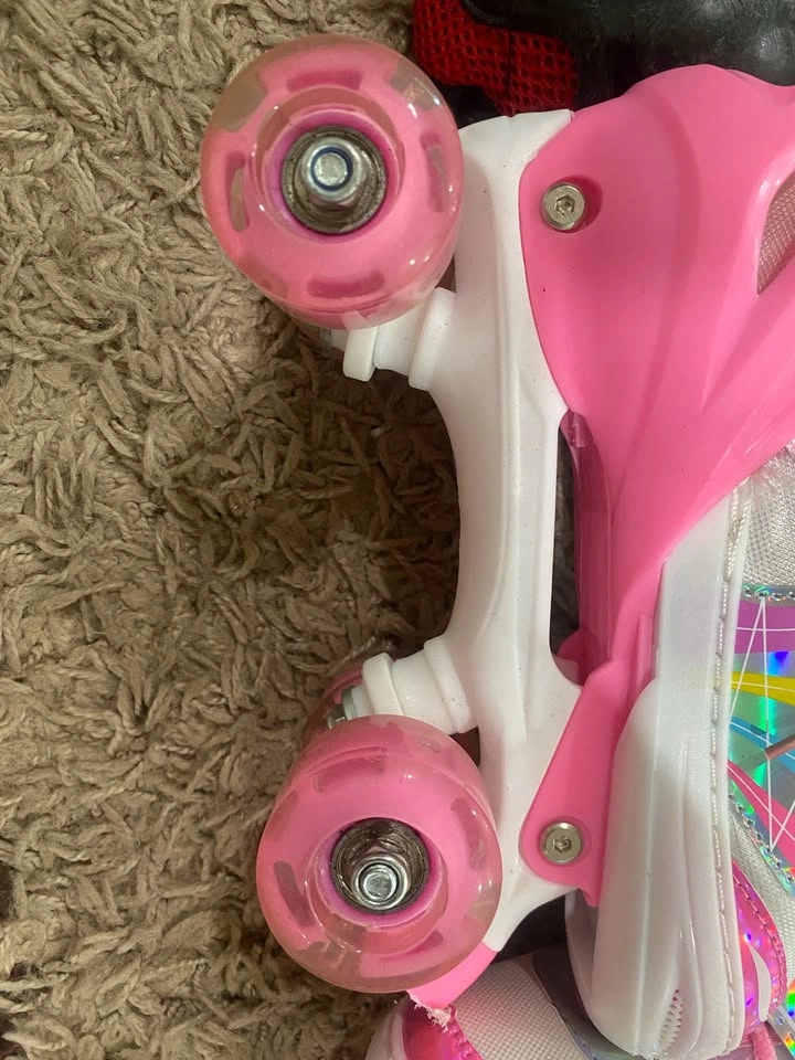 Adjustable Kids Roller Skates with Knee & Elbow Pads - photo 3
