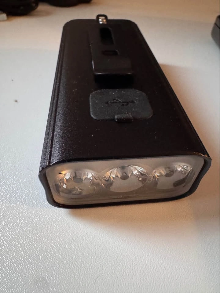 Bicycle Light with USB Charging - photo 2