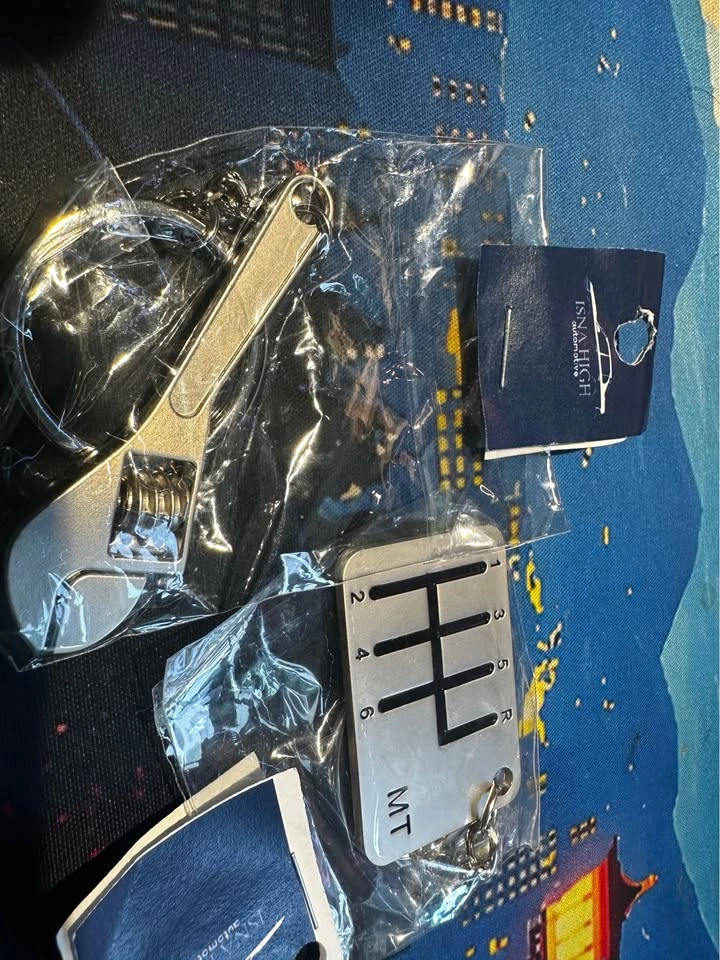Automotive Car Part Keyrings. $15 each - photo 4
