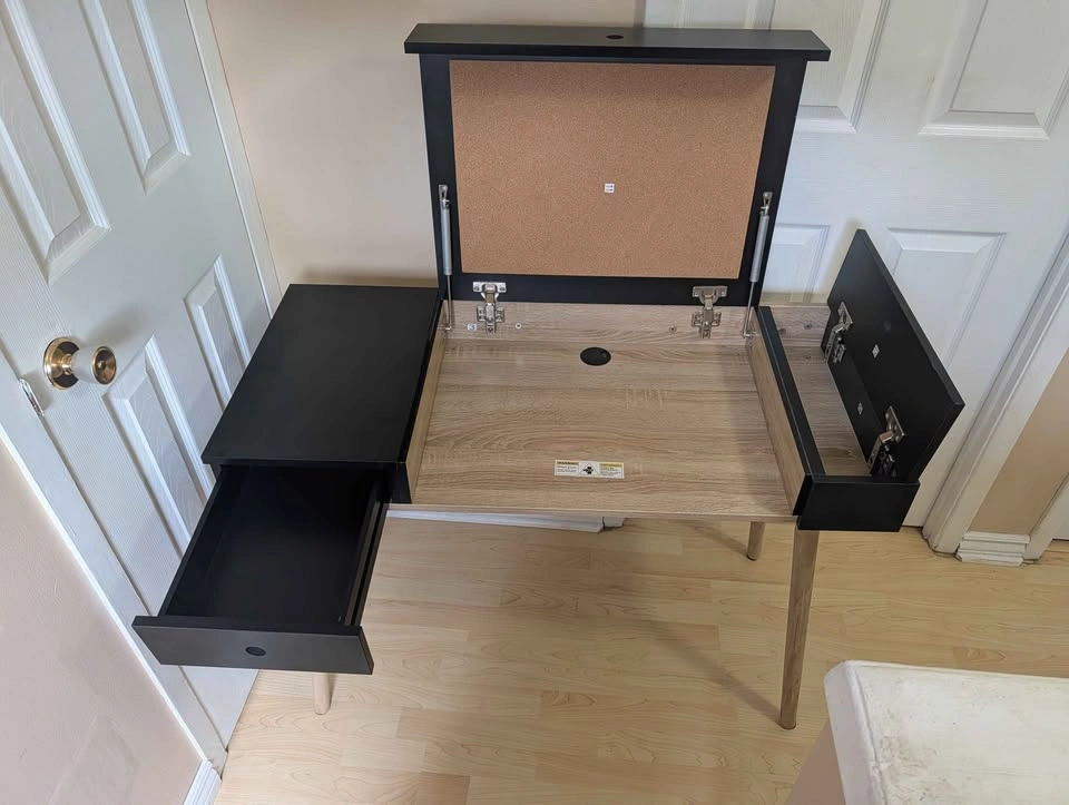 Stylish Matte Solid Wooden Desk - photo 2