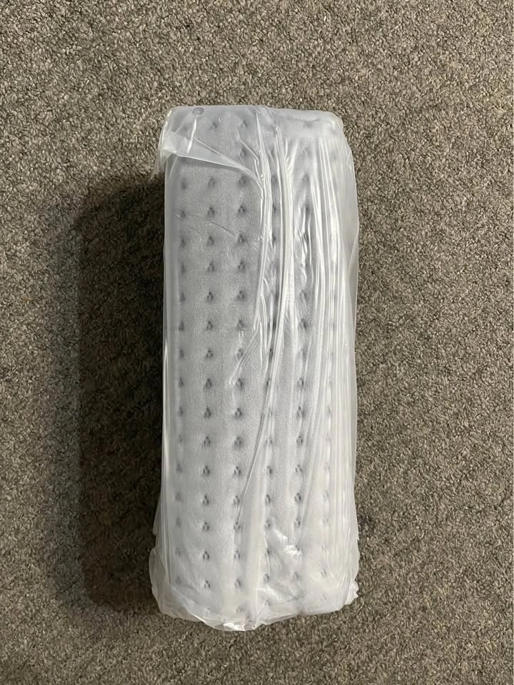 Brand New Heating Pad - photo 2