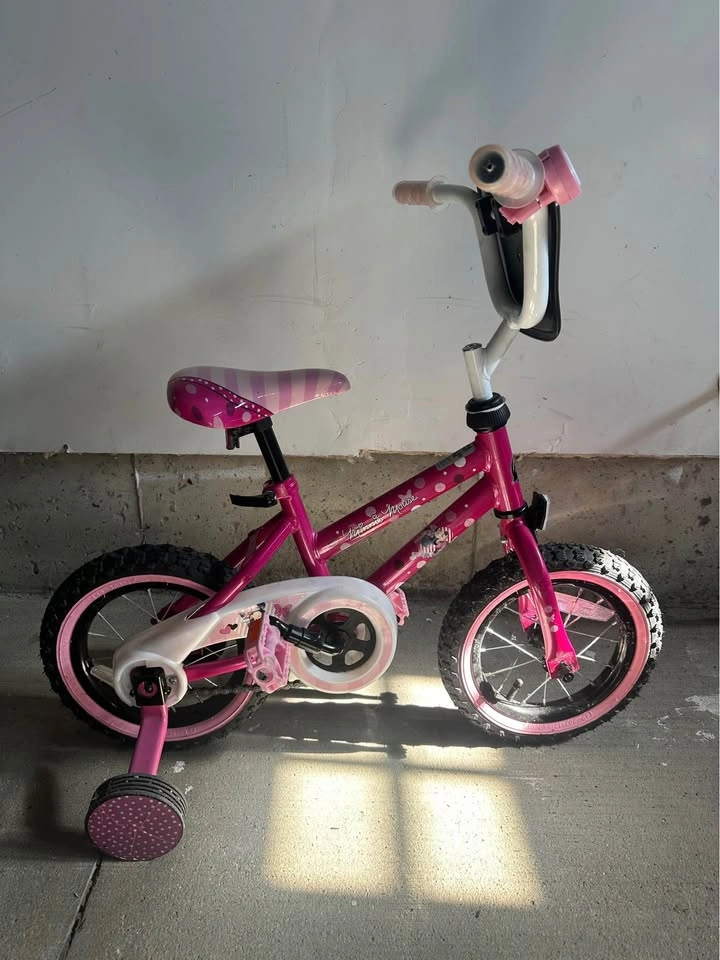 Huffy 12" Minnie Mouse Bike with Training Wheels - Pink - photo 4