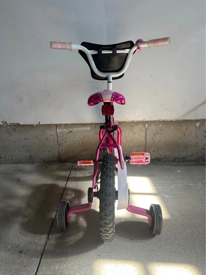 Huffy 12" Minnie Mouse Bike with Training Wheels - Pink - photo 5