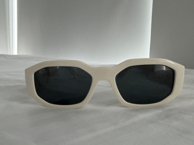 Authentic Versace Biggie White Sunglasses - photo 2